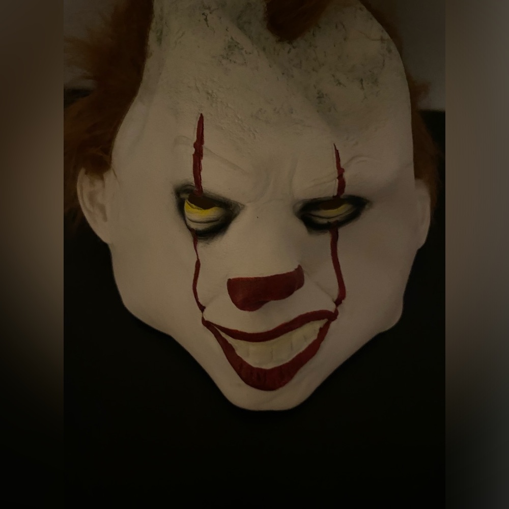 Pennywise mask